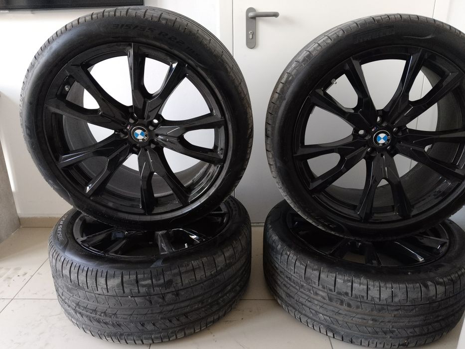 Продам Резина на BMW(PiReLLi)
