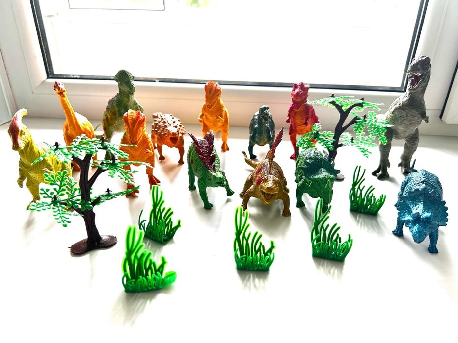 Динозавры игрушки