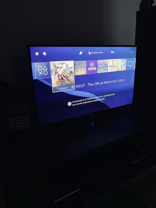 Playstation 4 Slim + TV
