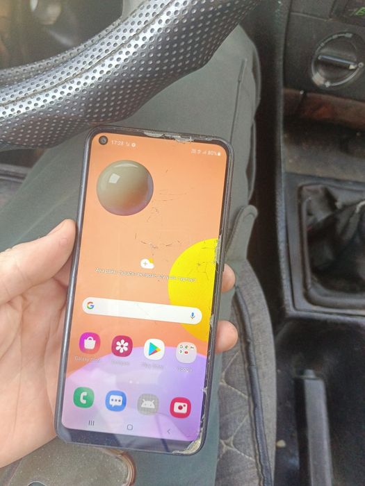 Телефон сатылады