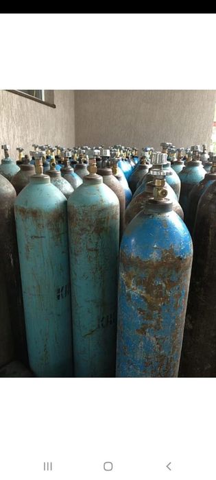 Продам кислородные баллоны