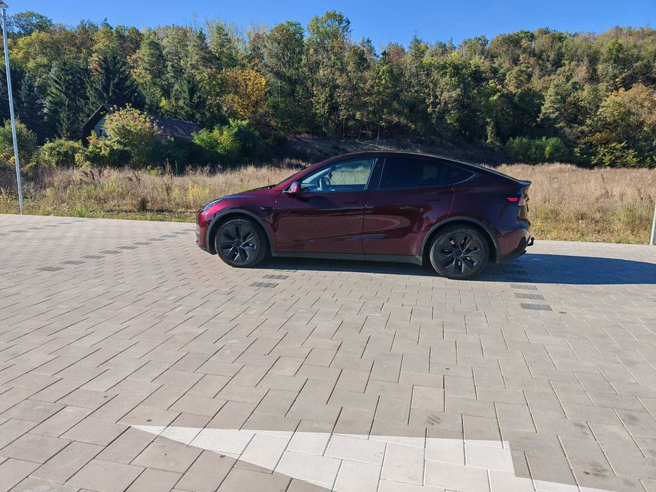 Tesla Model Y Long Range AWD | 2024 | 37.905 km | HW4 | Midnight Cherry Red