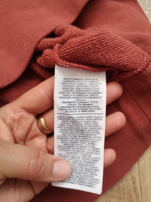 Bluză Nike crop cu logo. Mărimea M.