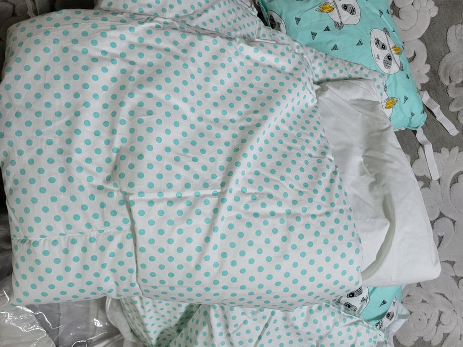 Бортик на детскую кроватку