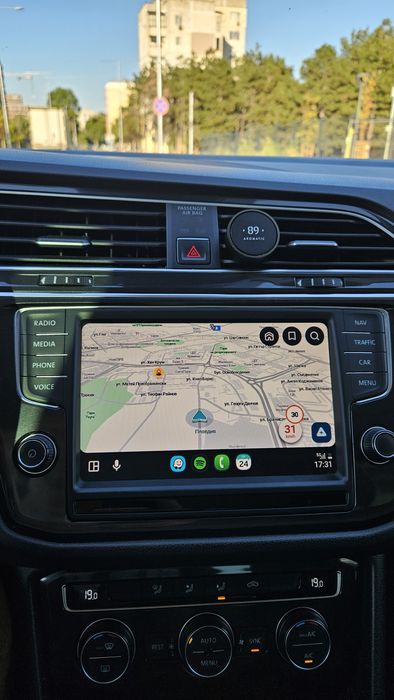 Безжичен адаптер за кола Apple CarPlay Android Auto