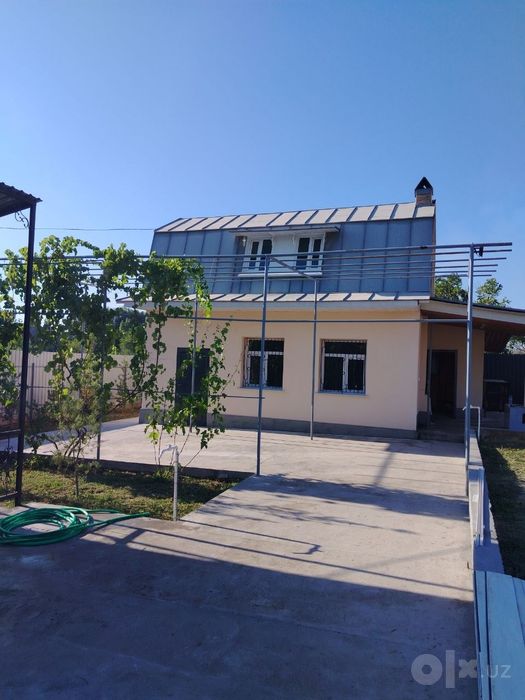 Продаётся дача в 20 км от Ташкента