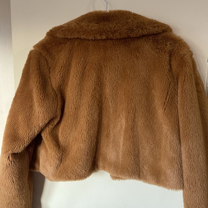 Дамско късо палто