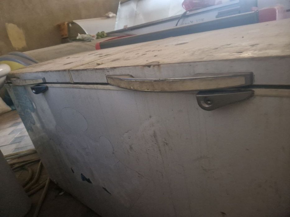 Ветрина холодилник