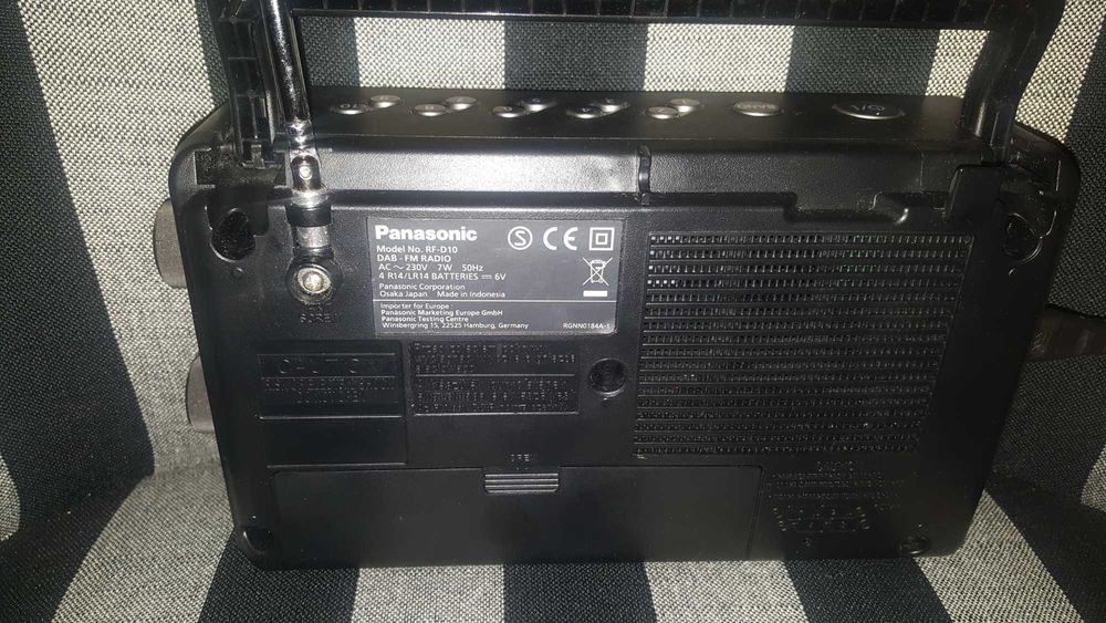 Vand Radio Panasonic RF D10 DAB/FM (Matshushita Electronic Japan )