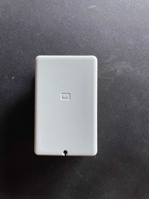 Стойка за кабел за Apple Watch