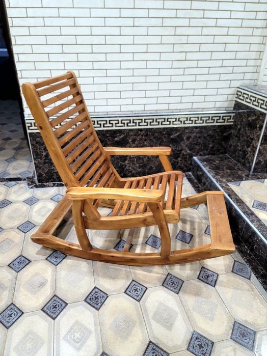 Кресло качалка.  Сифати зур.