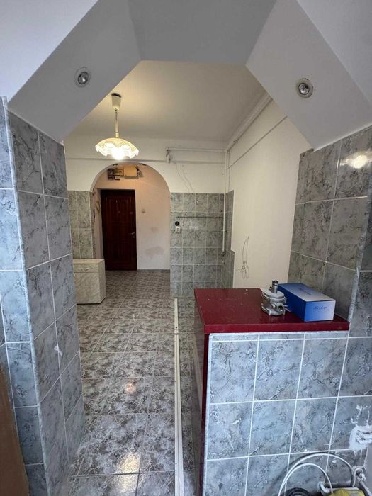 De vanzare Apartament 2 camere Cornisa, decomandat