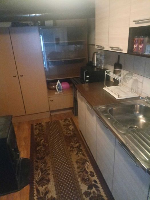 1842-Продава се двуетажна тухлена на гредоред къща в кв. Житница!