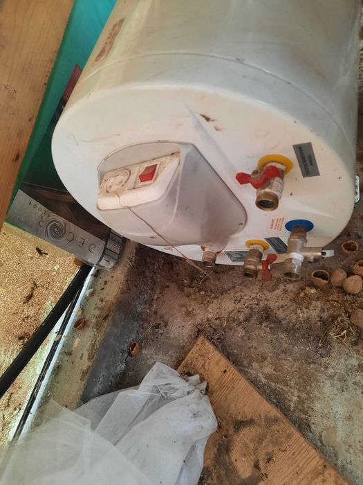 Бойлер eldom със серпентина 160л