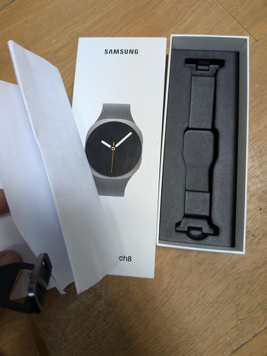 Samsung  Galaxy  watch 8