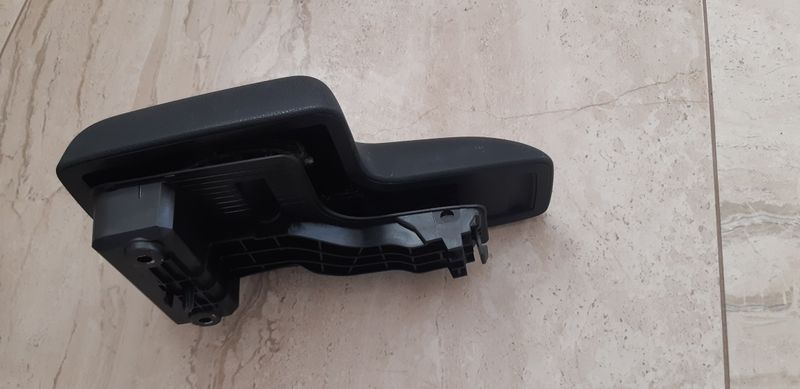 Подлакътник за А класа Б класа