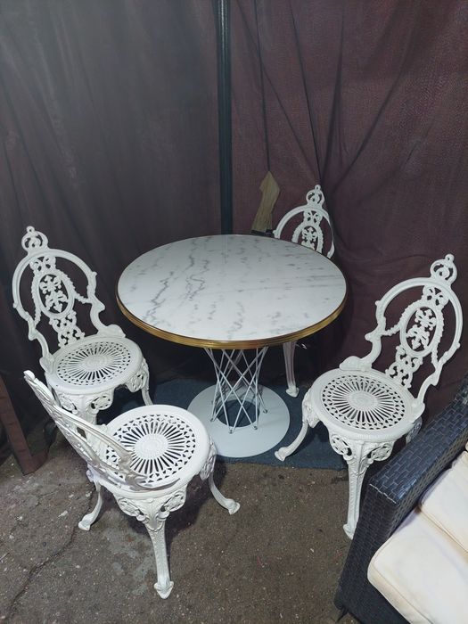 Masa Cyclone designer Noguchi cu blat marmura