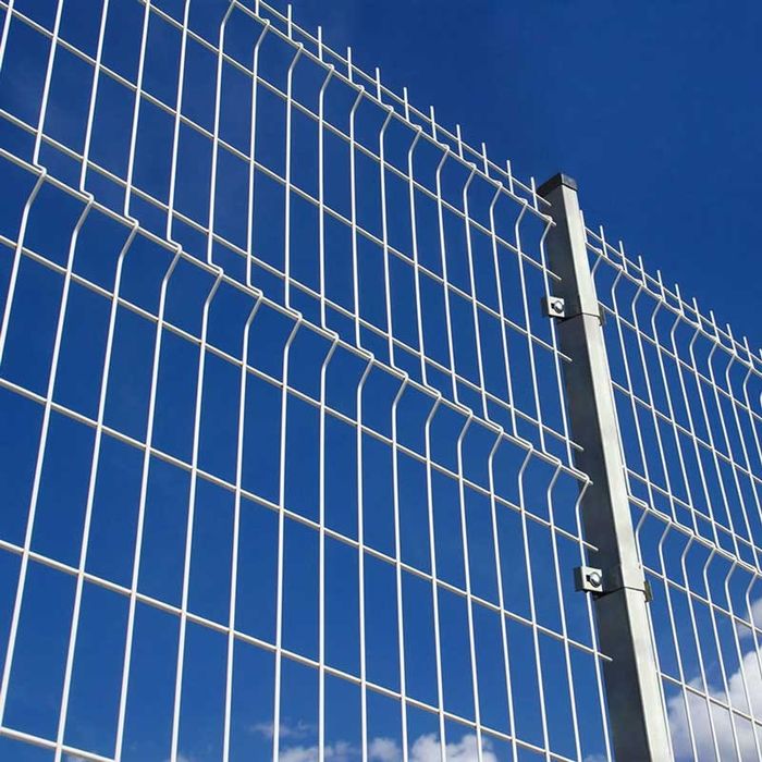 Vând garduri si porti din plasa bordurata