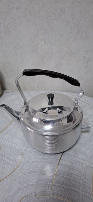 Продам чайник электрический