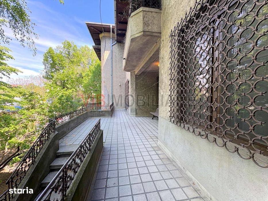 UNIRII-MIRCEA VODA, apartament in vila interbelica, 6 camere, 190 mp
