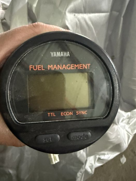 Yamaha уреди Fuel Management Gauge