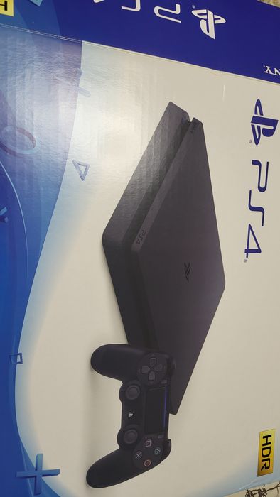 Продам Playstation 4