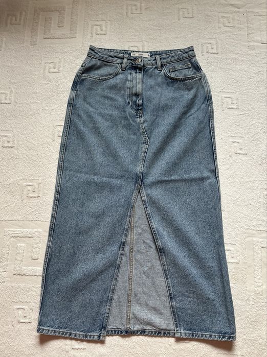 Продаю джинсовую юбку mango, размер s