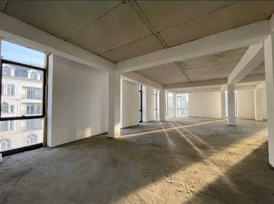 Продаётся Здание в долг дороги.