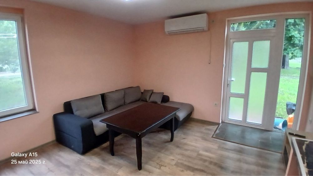 Дава се под наем Двустаен апартамент в Перник, Център - 32 кв.м за 306 € - Снимка #2