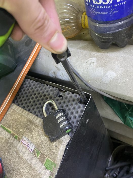 Инструментальный шкаф