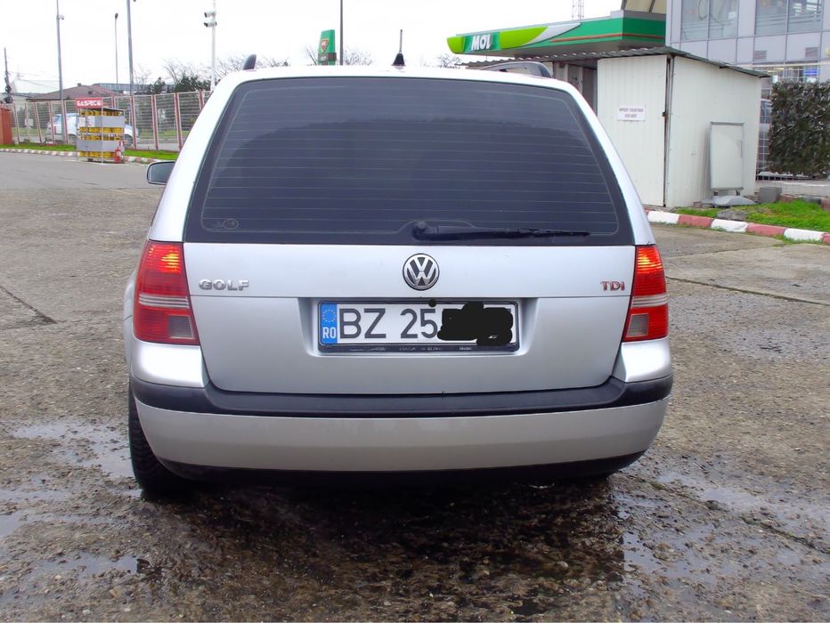 Volkswagen Golf4 2003 1.9tdi(AXR) 7000 de lei