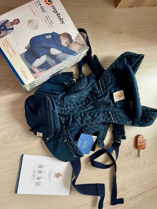 Ergobaby Omni Breeze