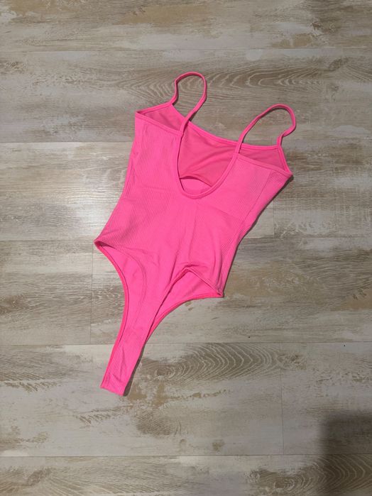 Дамско Боди Bershka