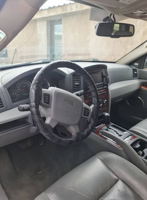 Dezmembrez jeep grand cherokee wk