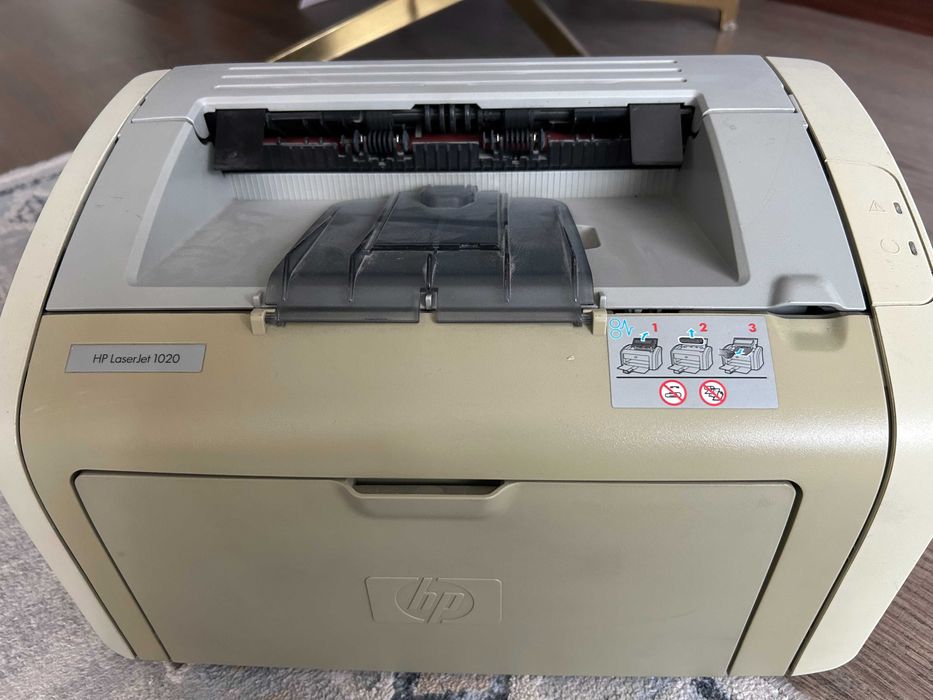 Лазерный принтер HP Laserjet 1020