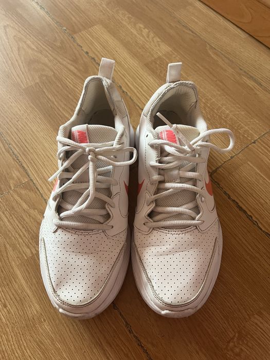 Nike todos white маратонки