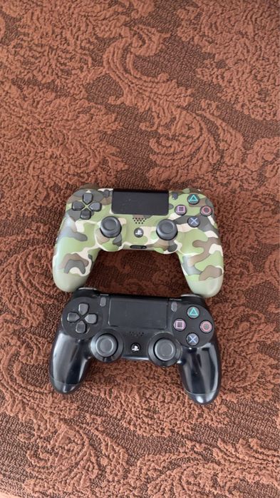 Pachet PS4 Slim + 10 Jocuri Top (Spider-Man, GTA V, FC 24) + 3 Manete