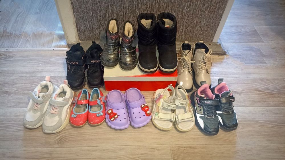 Продам обувь б/у на девочку