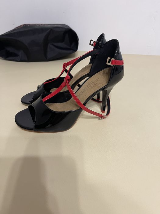 Танцевальные туфли для аргентинского танго