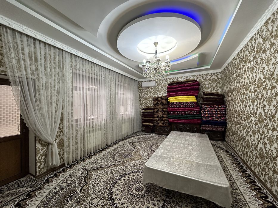 Ховли уй сотилади 6 сотих Олмаликда узимизники 67 да