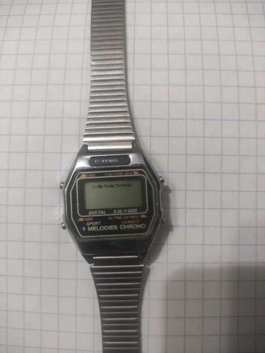 Продам часы женские