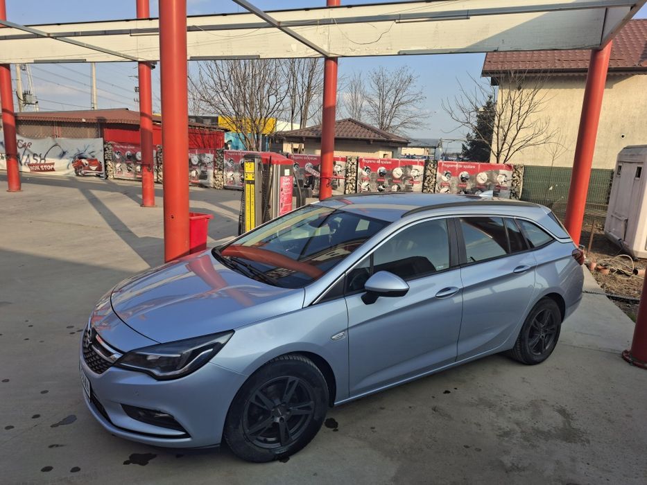 Vând Opel Astra K 2017