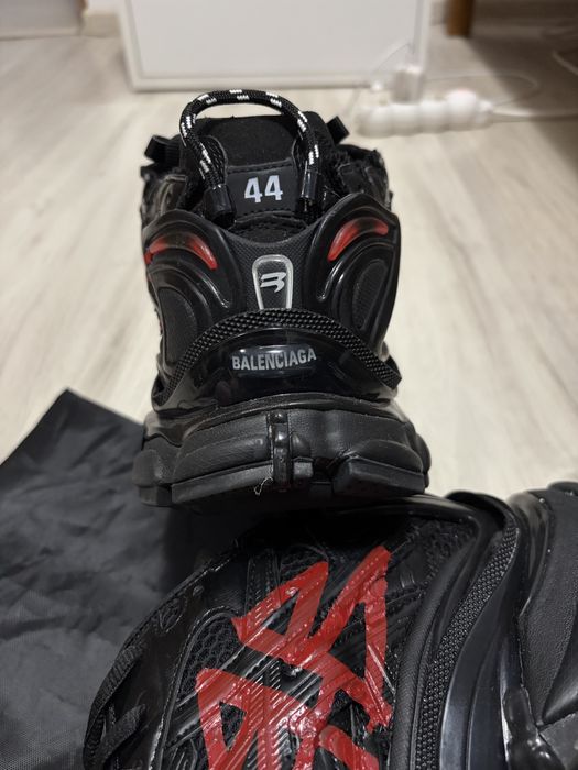 Balenciaga Runner Graffiti red 44