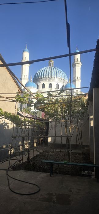 Продаётся дом в бектемирском районе. Земля 3,9 соток.