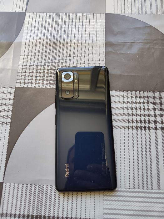 Продам смартфон ___