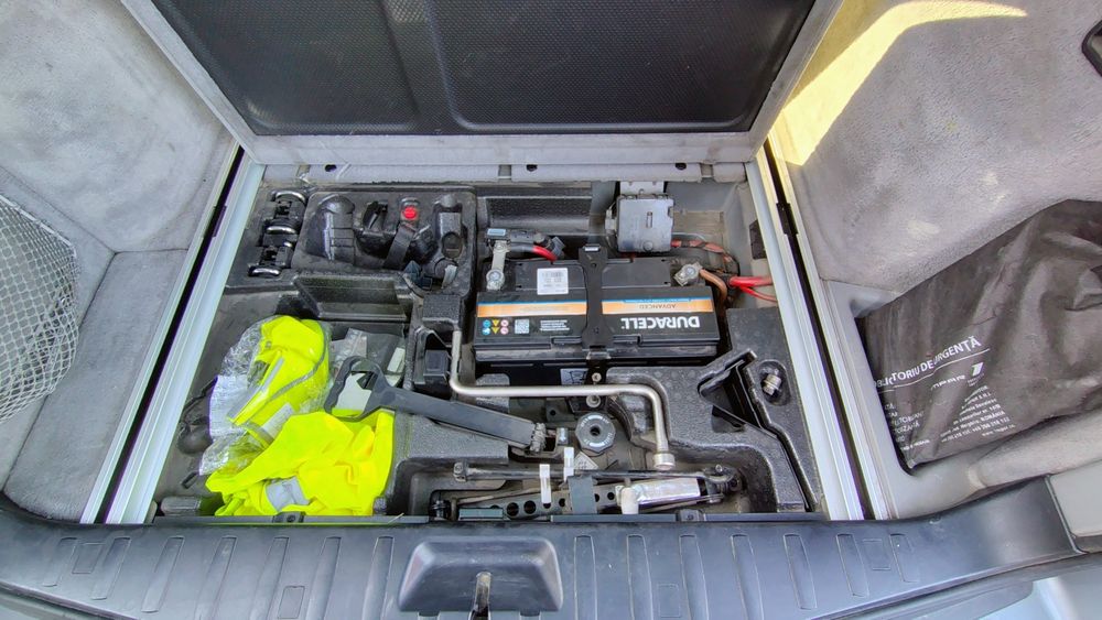 Vând BMW X3 2008