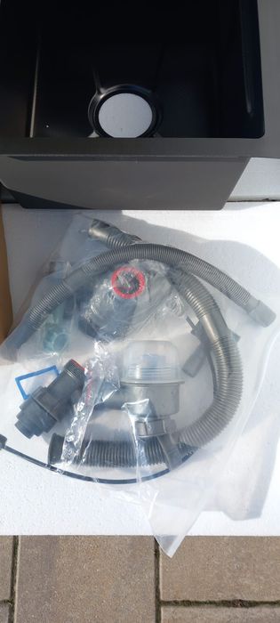 Chiuveta multifuncțională cu baterie și sifon incluse