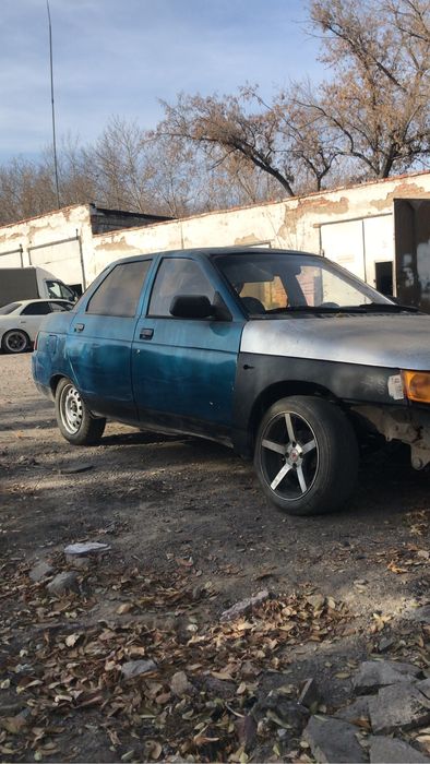 Продам машину ваз 2110