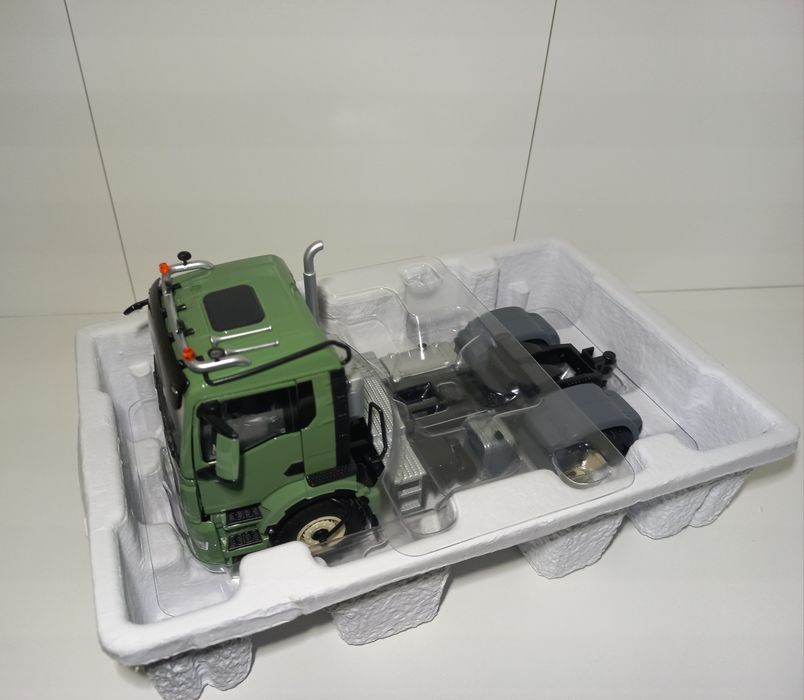 1:32 Wiking MAN TGS 4x4
