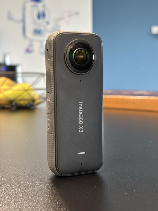 Insta360 X3 + калъф + invisible stick